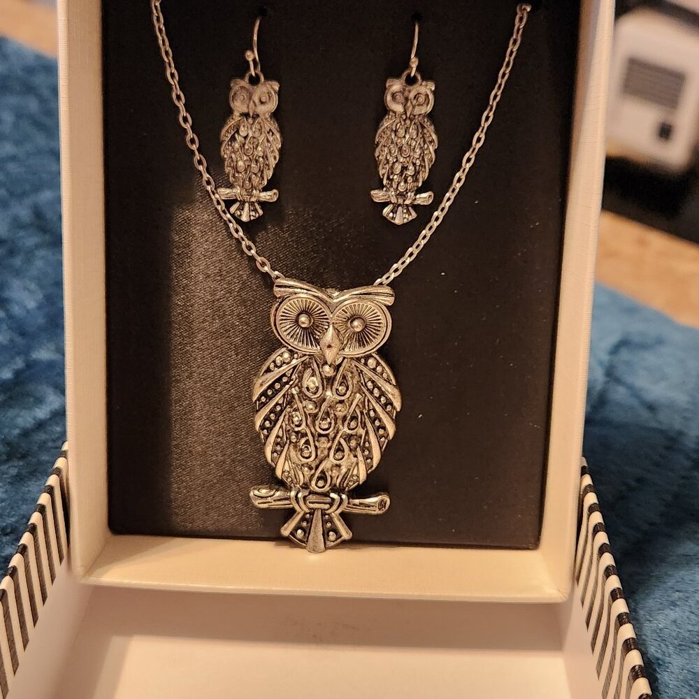 Owl Necklace and Earrings Set